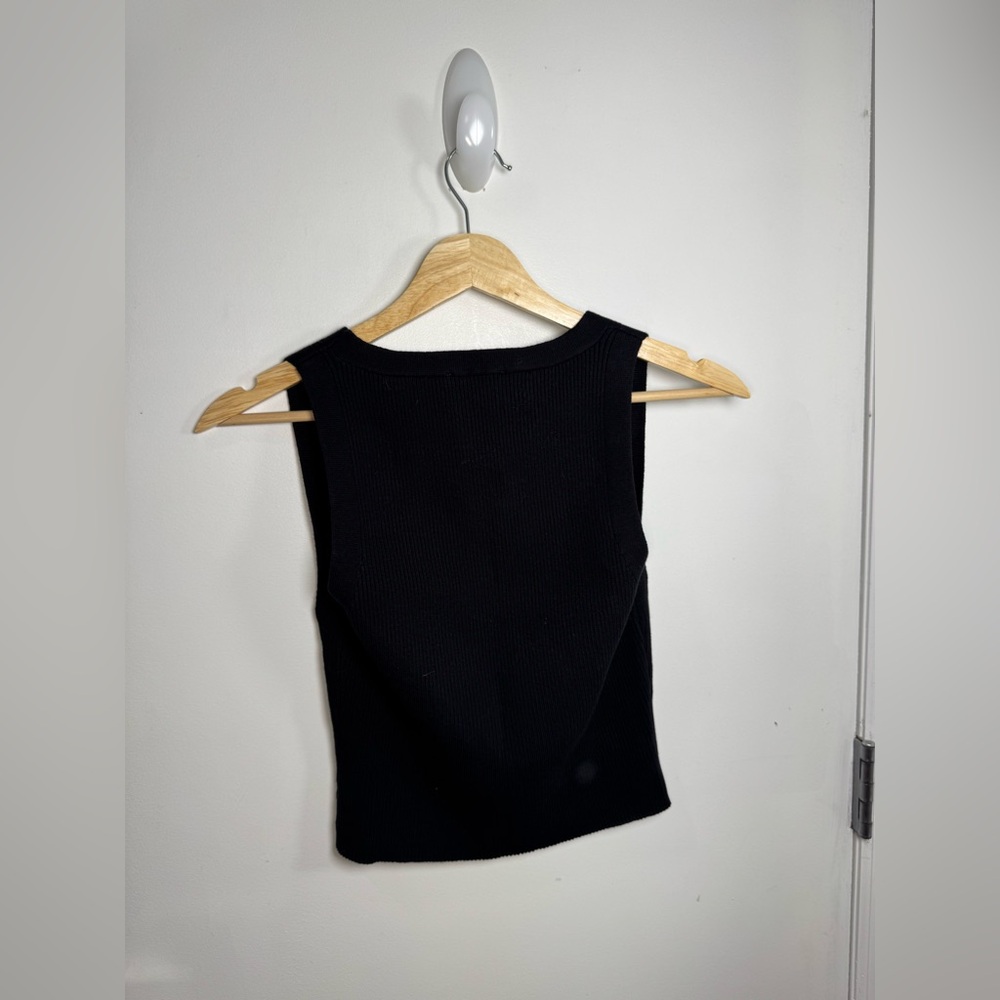 Reformation Myrtle sweater top - size m - Picture 9 of 9
